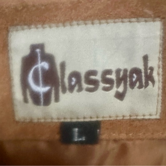 Women's Tan Fringe Leather Jacket - Picture 3 of 3